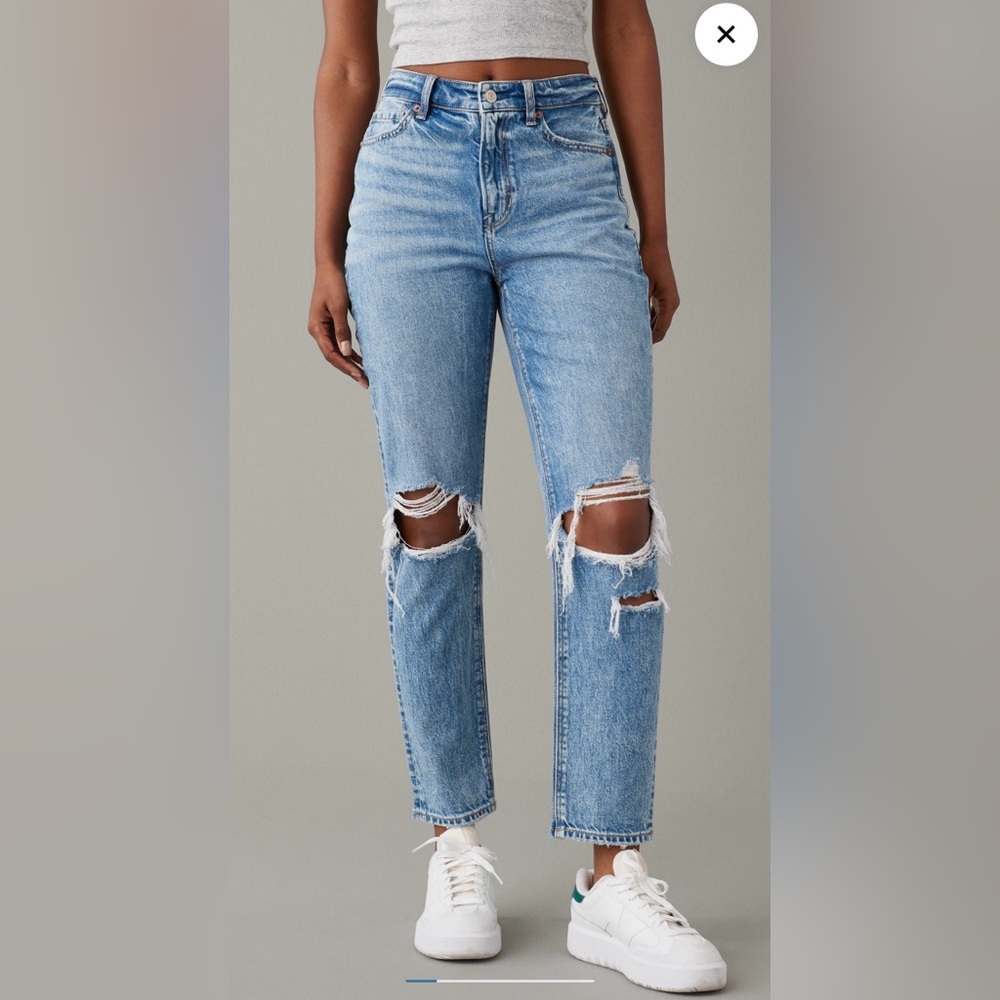 AE Strigid Ripped Mom Jean Blown Out Blue Size 10
